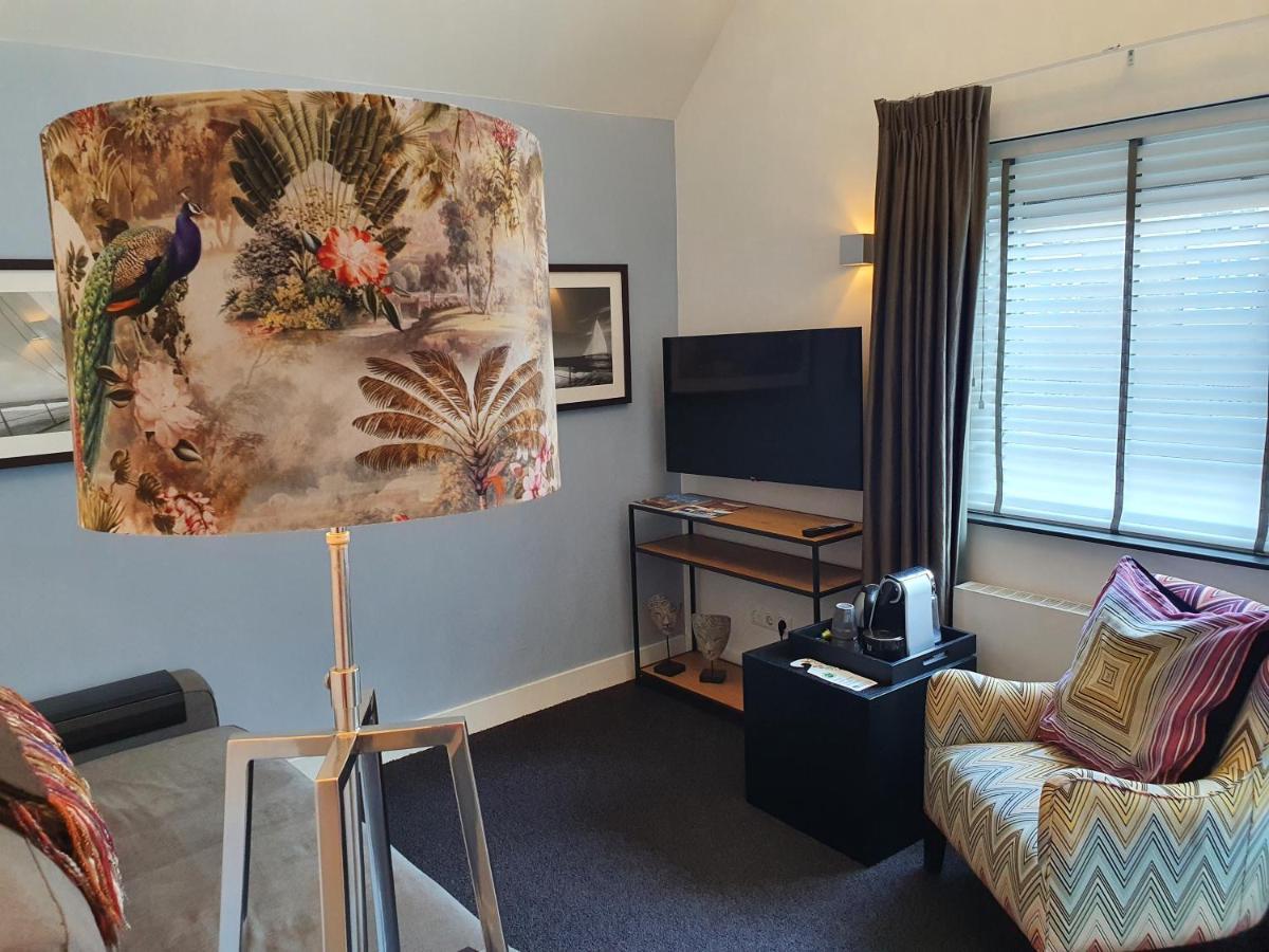 Badhotel Bruin Vlieland Extérieur photo