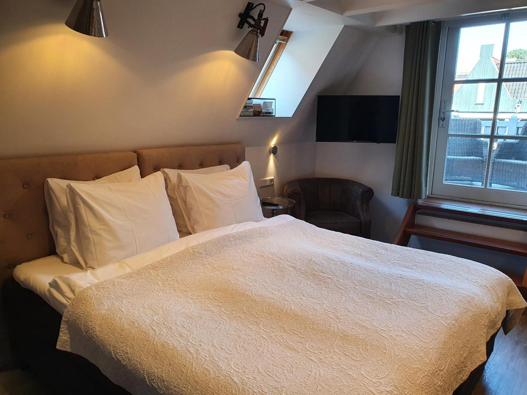 Badhotel Bruin Vlieland Extérieur photo